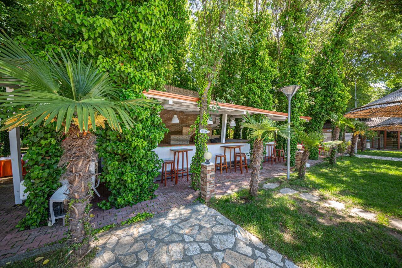 Sebastiano Resort Lezhë Exterior foto